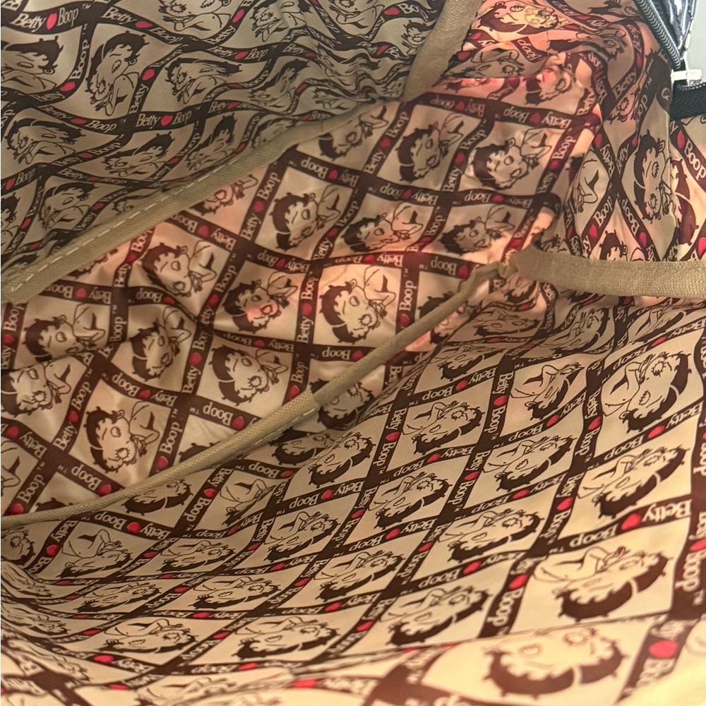 Nwt Betty Boop Graphic Backpack - Picture 3 of 3